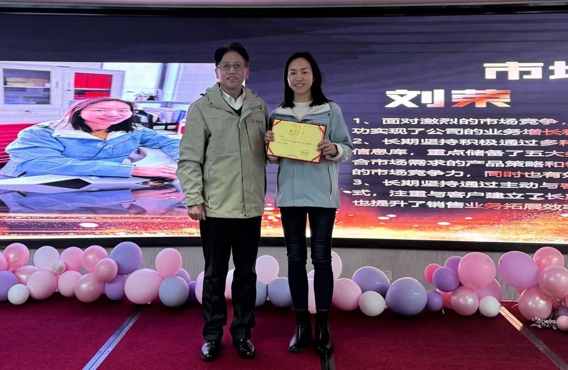 fcfe38a09b8c49cb5f74cb1204b2829a.jpg
